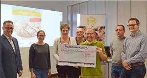 Abschluss Aktion Rosenbrot - 100 Jahre Abschluss Aktion Rosenbrot