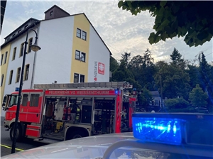 Feuerwehrautos vor dem Haus St. Franziskus in Weißenthurm