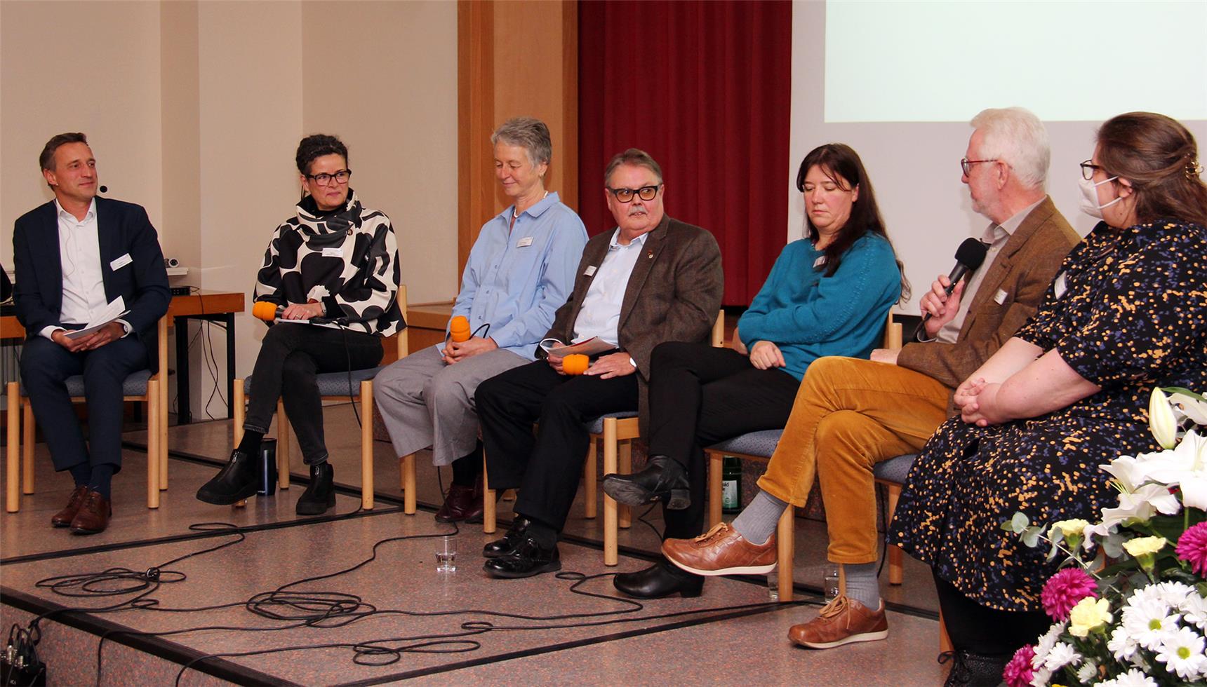 Karsten Kammholz (v.l.), Tatjana Hartmann-Odemer, Petra Waßmer, Clemens Herrmann, Melanie Ratz, Karl-Heinz Westermann und Anneke Ullrich