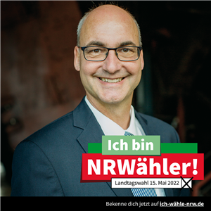 Kachel zur Kampagne #IchBinNRWaehler! von WestLotto mit einem Porträt von Markus Lahrmann