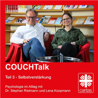 Vorschaubild der Episode 003 der Mini-Serie 'COUCHTalk' des Podcasts 'CARItalks' mit Dr. Stephan Rietmann und Lena Koopmann, die zusammen in einer Sitzecke sitzen 