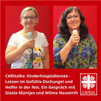 Vorschaubild der Episode 018 des Podcasts 'CARItalks' mit zwei Porträts von Gisela Müntjes und Wilma Neuwirth vor einer roten Noppenschaumstoff-Wand