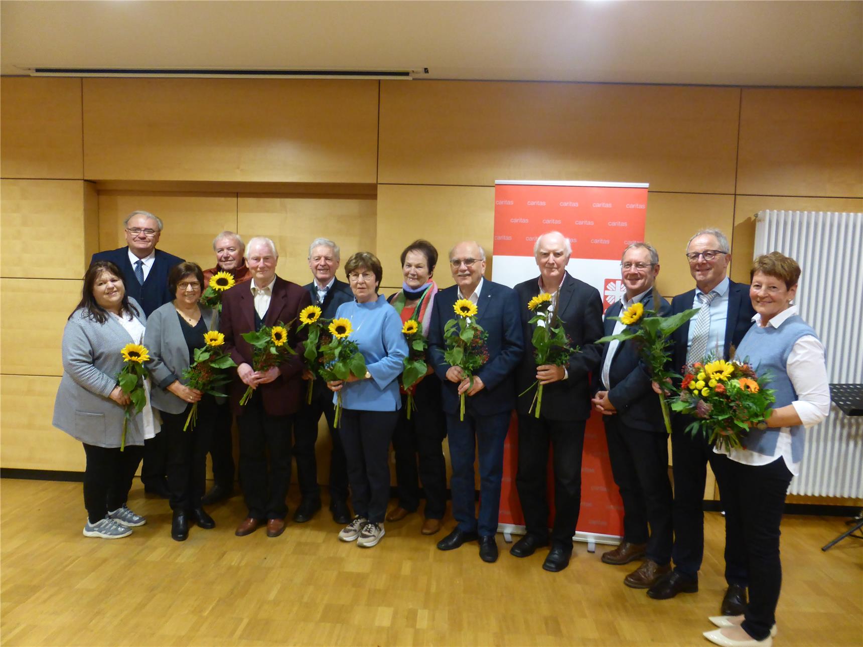 die Jubilare freuen sich über das 40-Jährige 