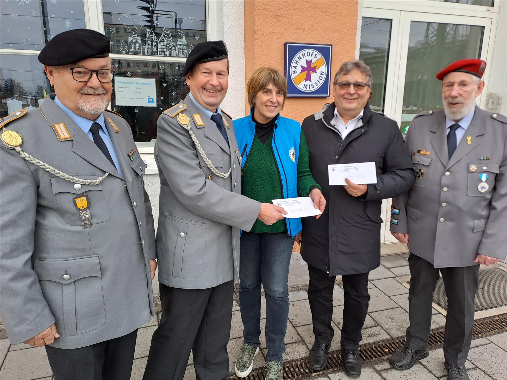 Soldaten- und Kameradschaftsbund (SKB) Passau spendet 1.000 Euro zu Weihnachten