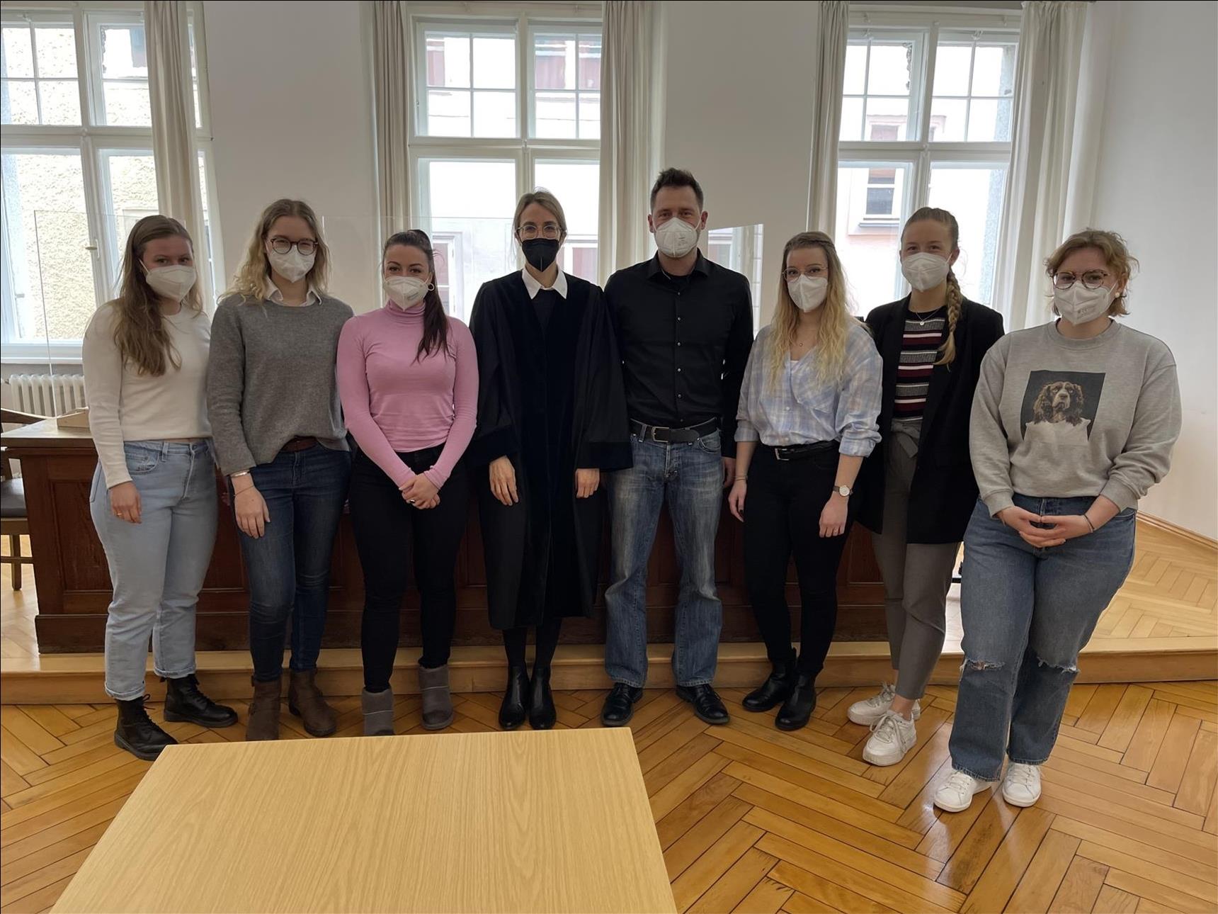 Eine Gruppe von Personen