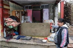 20174_Wunschzettelzone_Fahrt SatuMare - 005 - IMG_0382 In Ruinen statt in Wohnungen leben Roma-Familien