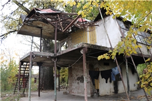 20174_Wunschzettelzone_Fahrt SatuMare - 006 - IMG_0387 In Ruinen statt in Wohnungen leben Roma-Familien
