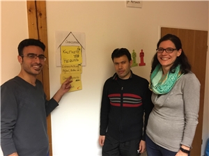 Wohnungspaten Migranten aus Syrien und Afghanistan engagieren sich als Wohnungspaten. Unterstützt werden sie dabei von Martina Koch, Integrationslotsin bei der Gemeindecaritas