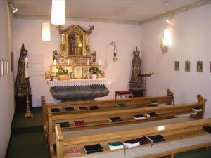 Die Hauskapelle ist geistlicher Mittelpunkt des Hauses.