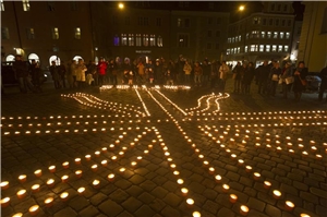Die Caritas-Aktion „Eine Million Sterne“ findet heuer auch wieder in Regensburg statt, am 14. November ab 17.00 Uhr.
