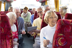 Senioren im Bus