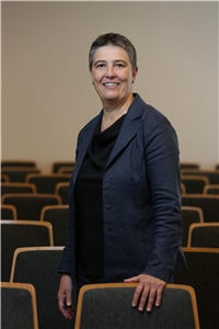 Dr: Susanne Pauser Vorstand