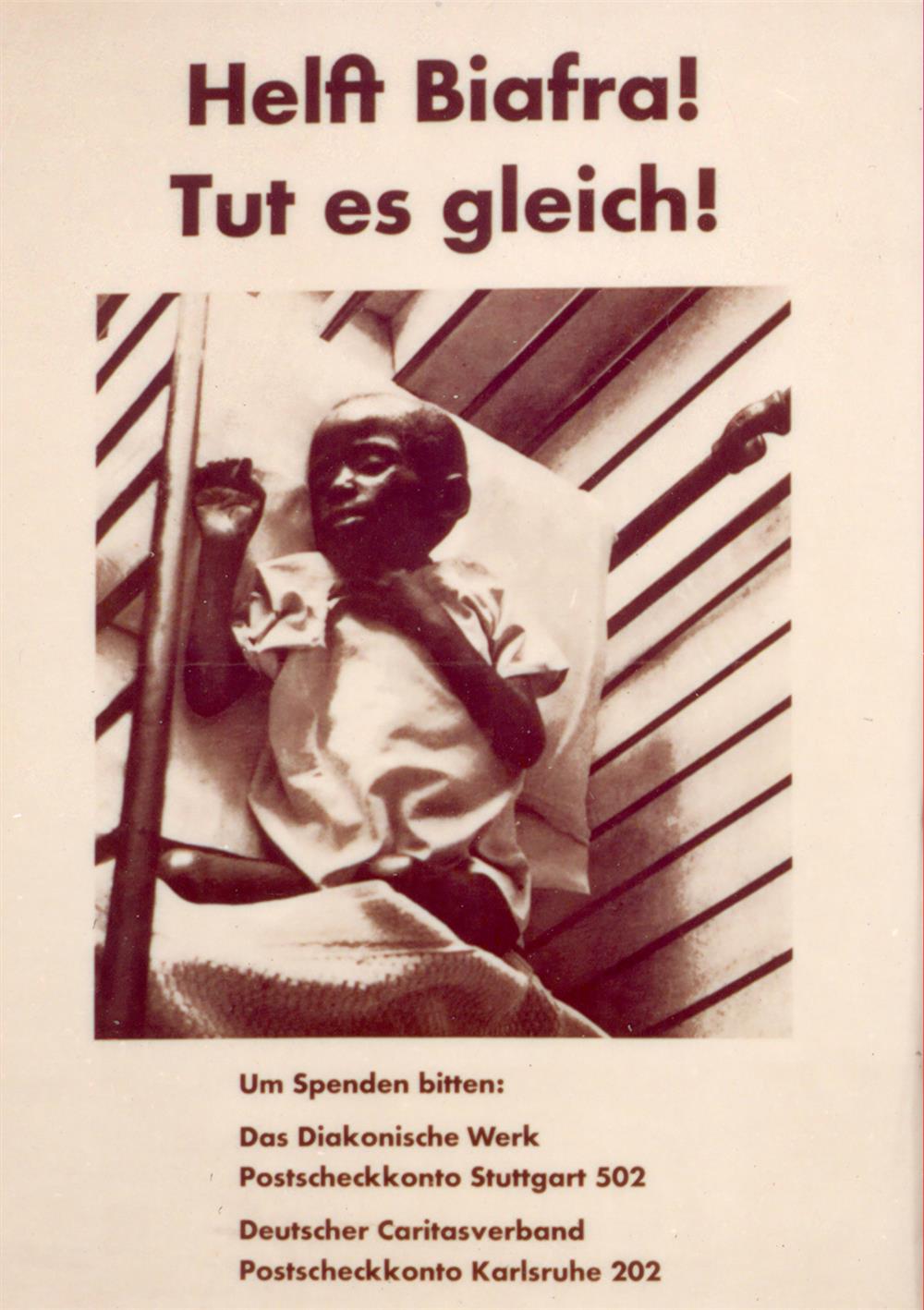 Plakat mit dem Text "Helft Biafra".