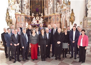 Gruppenfoto der Teilnehmer in der Stiftskirche Neuzelle