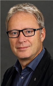 Dr. Thomas Schalla