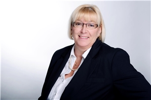 Ingrid Brünjes Ingrid Brünjes, Leiterin der Pflegerufzentrale