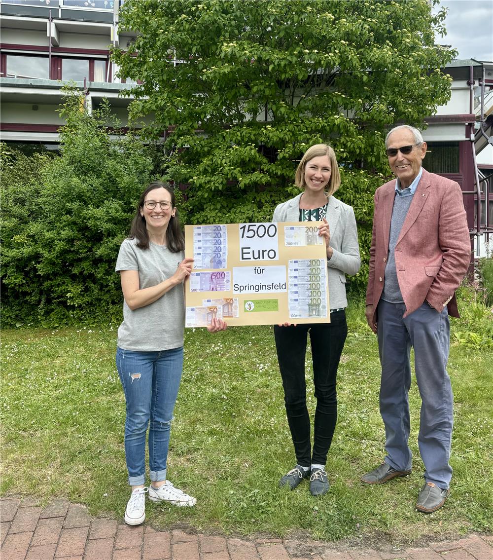Springinsfeld Spendenübergabe Fröbelschule 16.05.2025 (2)