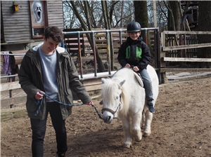 Kind mit Pony