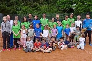 Die Teilnehmer des inklusiven Tenniscamps 2016 in Wittlich