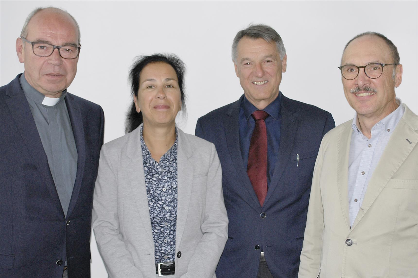 Von links: Dechant Georg Moritz, Prof. Dr. Gabriele Moos, Hans-Joachim Backes, Peter Schuh 