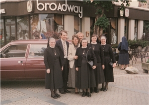Bild einer Gruppen von Besuchern aus der Diözese Eichstätt bei der Bundestagung 1988 in Trier