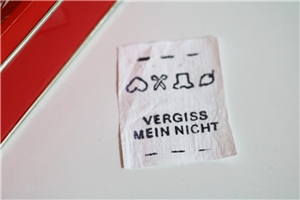 Label *vergissmeinnicht* Label *vergissmeinnicht*