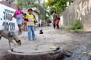 Jugendliche in den Favelas von Brasilien
