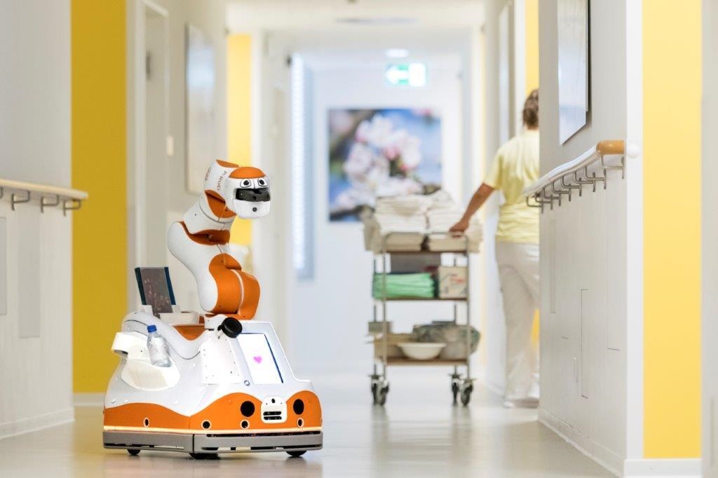 Pflegeroboter Lio im Einsatz (fp-robotics.com)