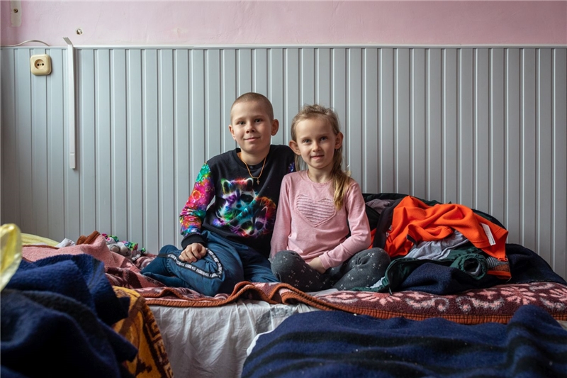 Marc (9) und seine kleine Schwester, Flüchtlinge in Moldawien