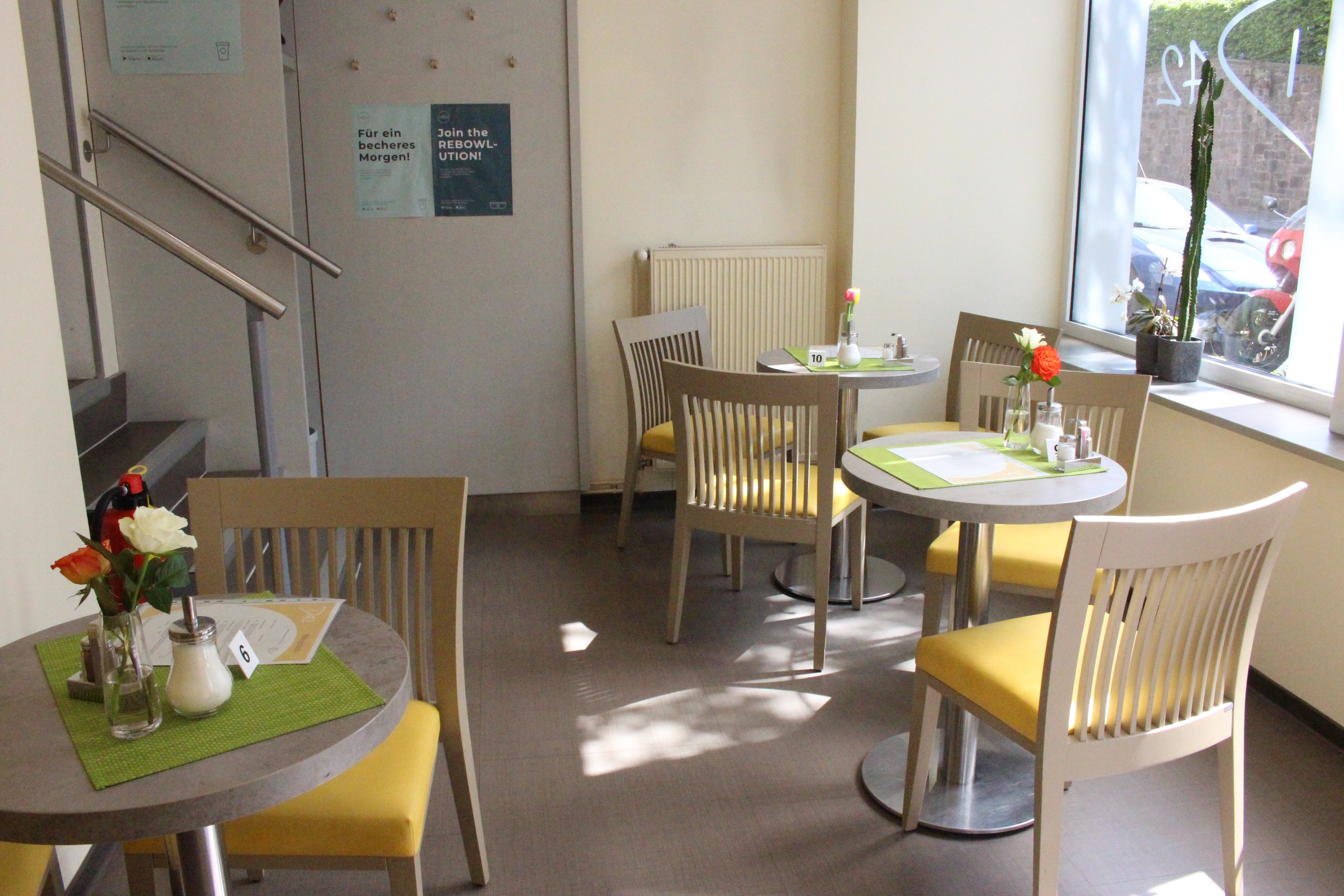 Bistro D42 Sitzgruppe im D42 (Caritasverband Darmstadt e. V.)