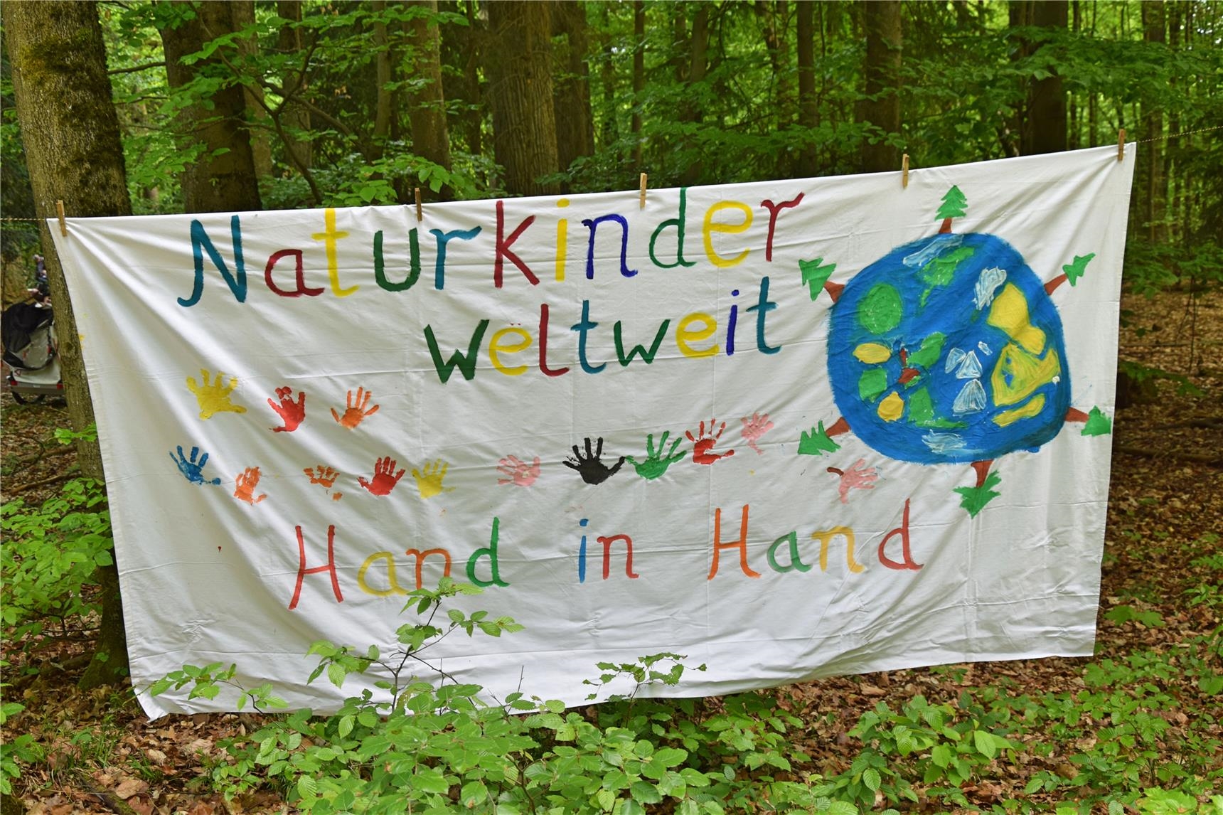 Banner im Waldkindergarten (Aßheuer)