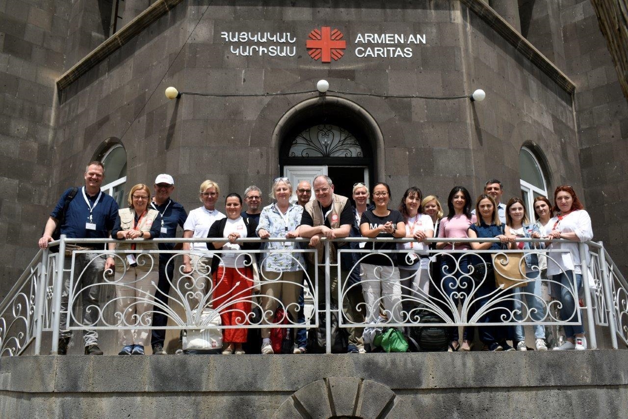 Die Stärke der Caritas ist ihre Internationalität: Öffentlichkeitsreferentinnen deutscher Caritasverbände trafen das Leitungsteam der Caritas Armenien