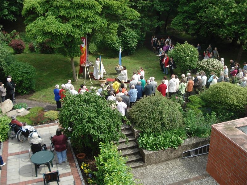 Fronleichnams-Prozession in St. Birgitta 