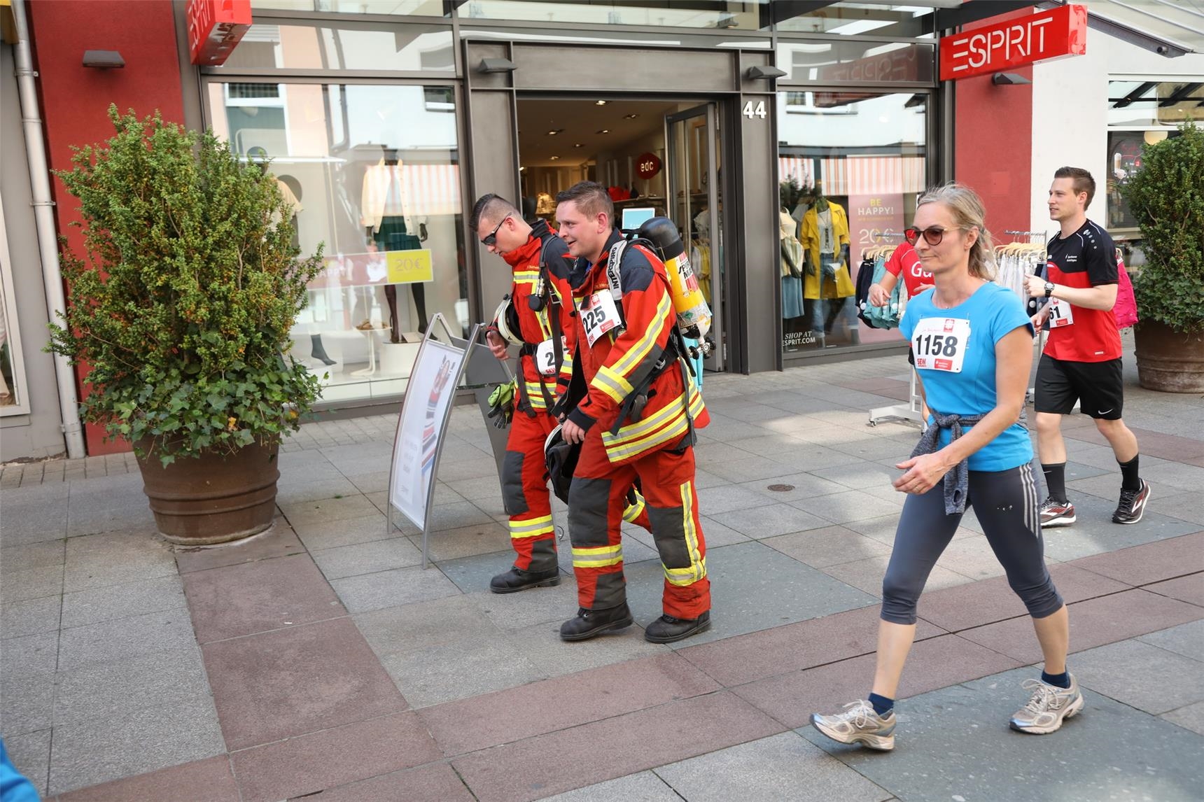 HL2018_00_Presse - 003 - HL2018 Feuerwehrleute_Staron 