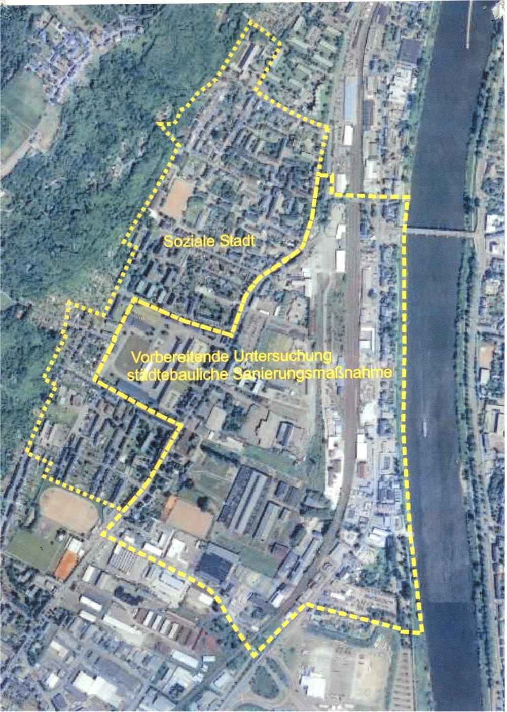 Luftbild, auf dem mit gelben Linien ein Gebiet umgrenzt ist: (Stadtplanungsamt/Stadt Trier)