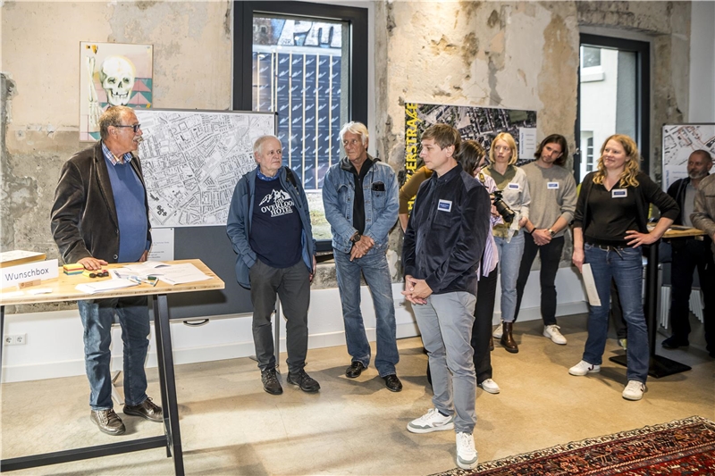 2024_11_Eröffnung Stadtteilbüro Bochumer Straße