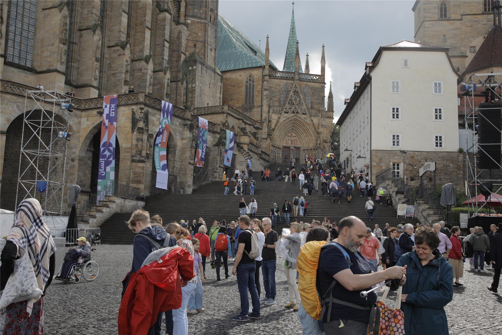 Impression von Erfurter Domplatz am Nachmittag (Ralf Gerard)