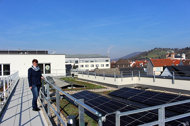 Fotovoltaikanlage auf dem Dach_ (Caritasverband Darmstadt e. V.)
