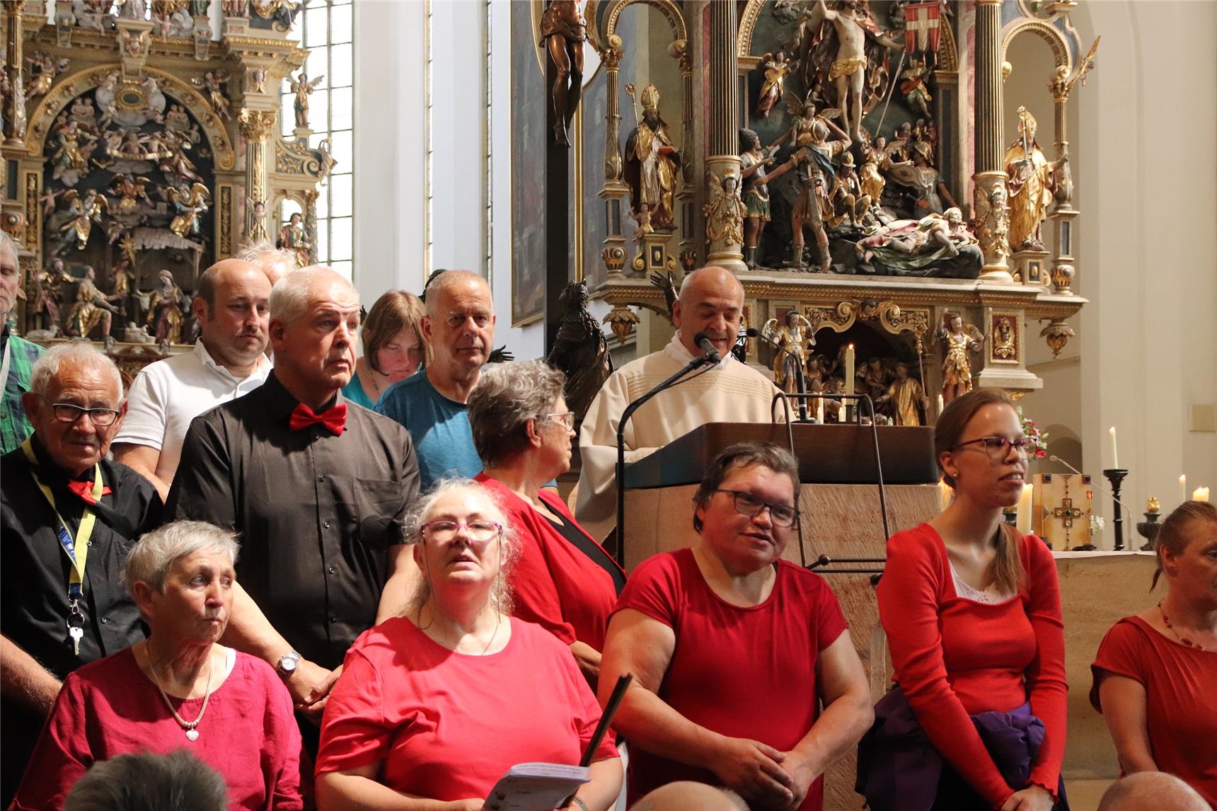 Begrüßung durch Diözesan-Caritasdirektor Diakon Markus Müller (Bernhard Gattner)