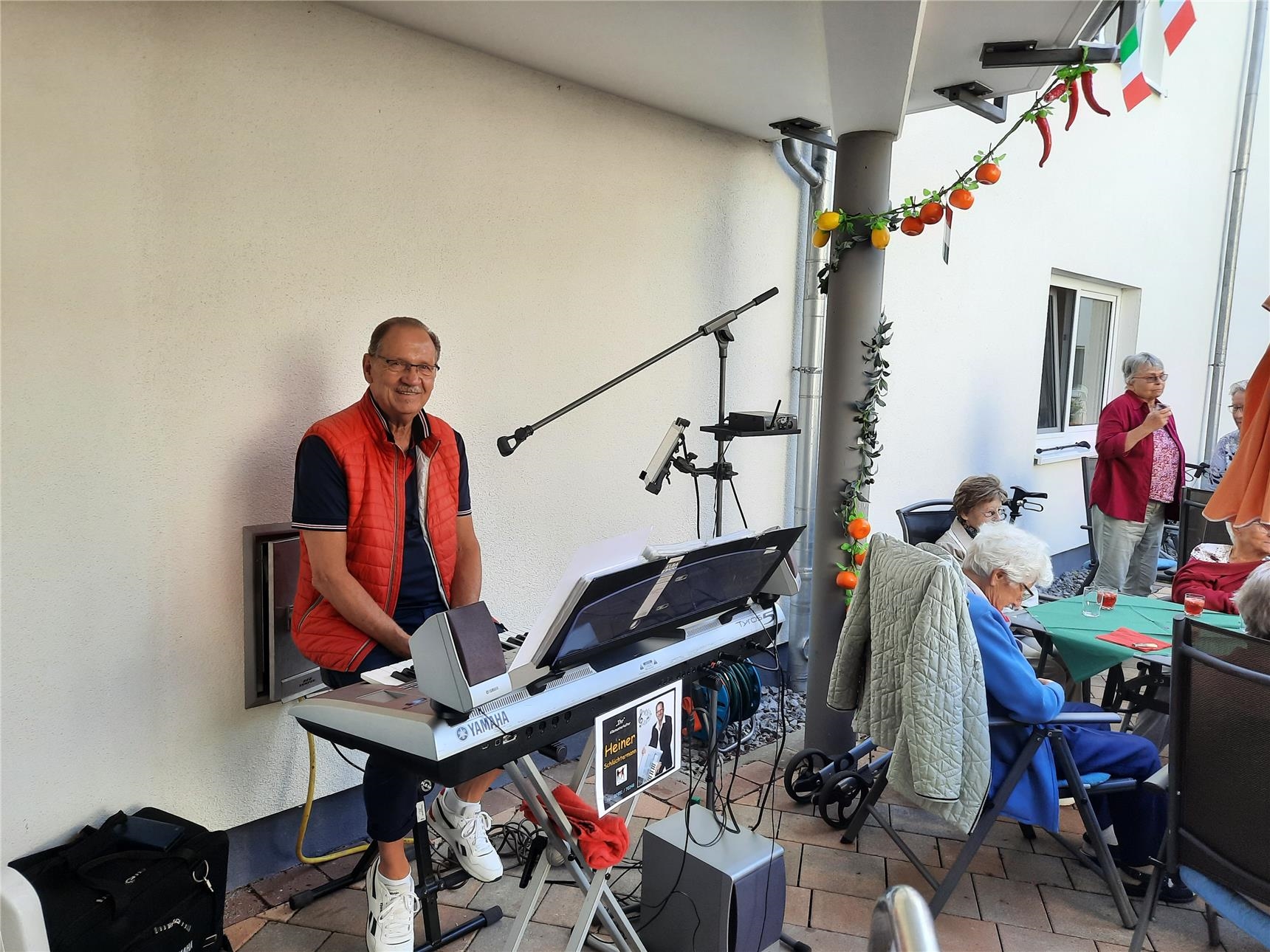 Bella Italia im St. Engelbert Quartier zum Sommerfest (Caritas Brilon / Engelbert)