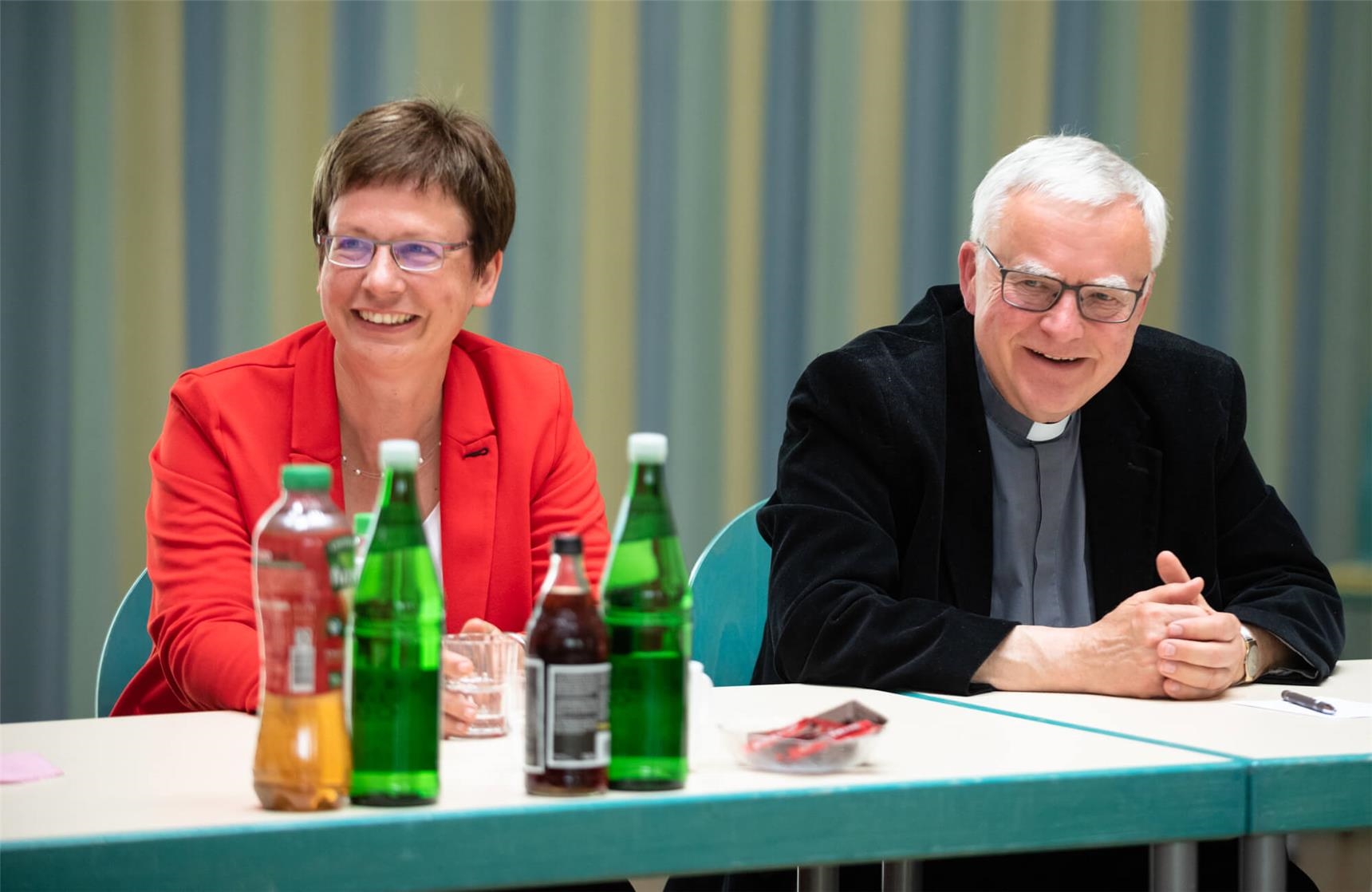 Caritasdirektorin Ulrike Kostka und Erzbischof Heiner Koch (Catharina Tews)