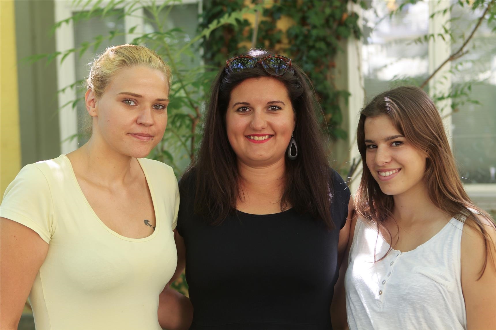 Drei FSJ-lerinnen bei der Caritas 