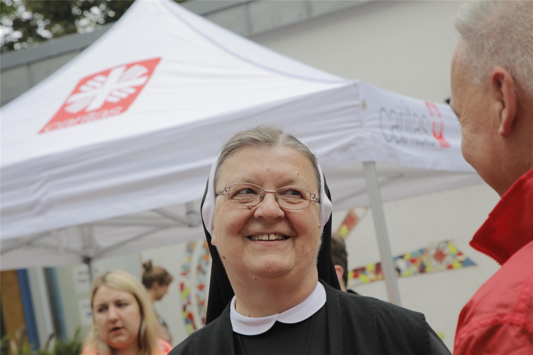 Schwester Regina Pröls bei Friedensort Tagestreff/Suppenküche (Ralf Gerard)