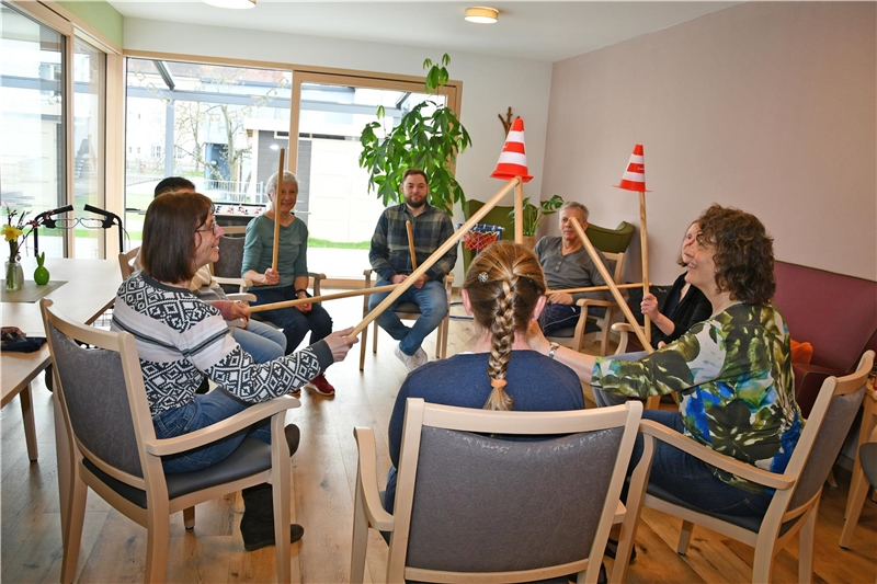 Geschicklichkeitstraining mit Hütchen