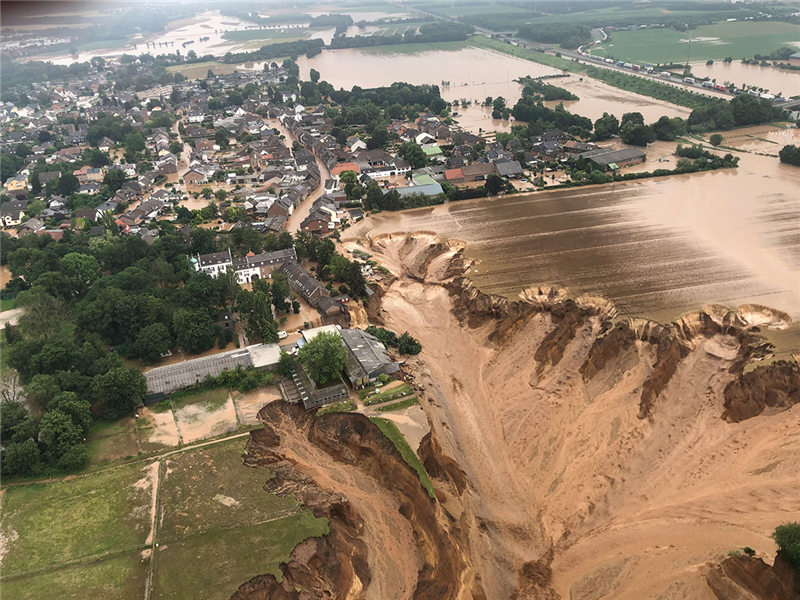 Überschwemmungen in Erfstadt-Blessem (Rhein-Erft-Kreis)