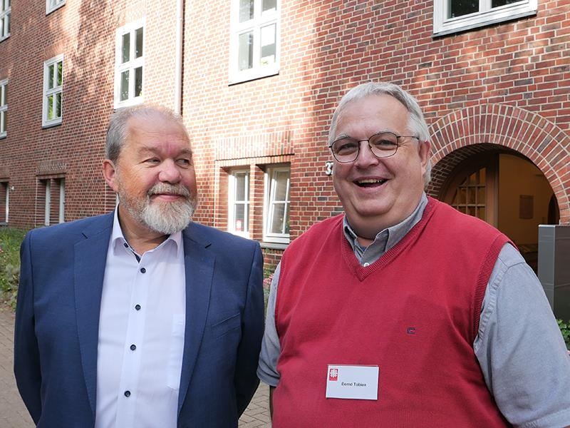 Norbert Kock (Caritas Flensburg) und Bernd Tobien (Controlling). 