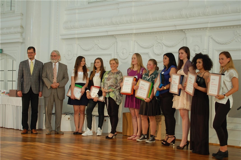 Preisträgerinnen "Gesundheit und Soziales" Werkrealschulpreis 2016
