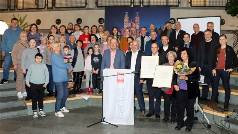 Gruppenbild beide Preisträger mit ihren Vertretern sowie die Laudatoren.