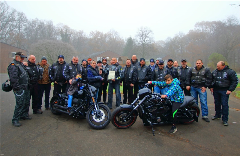 Motorradclub spendet für das Kinderdorf