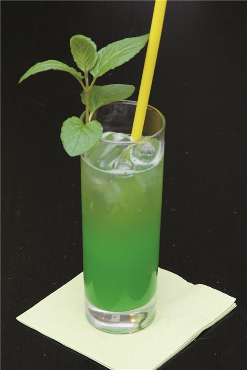 Das Bild zeigt den Cocktail Fresh Jungle 